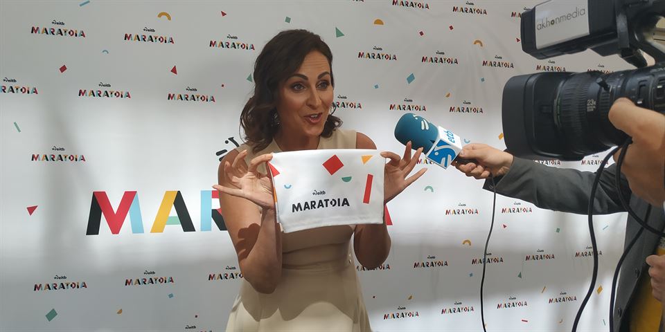 Ana Milán EiTB Maratoiko buffarekin (Argazkia: EITB)