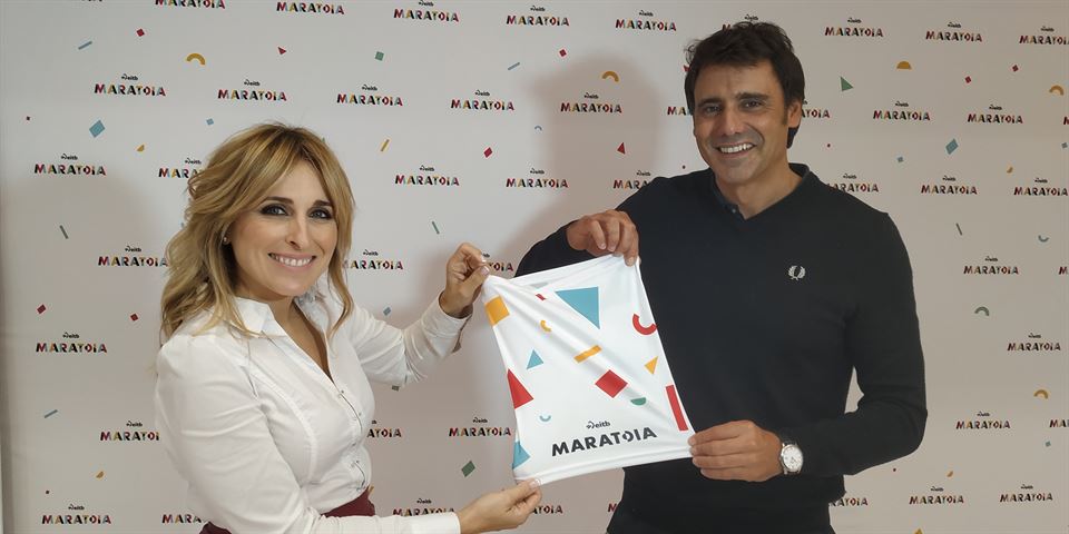 Arantza Ruiz eta Ion Aramendi EiTB Maratoiko buffarekin (Argazkia: EITB)