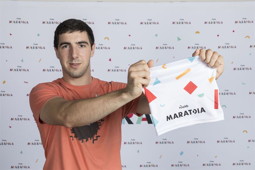 Aranguren EiTB Maratoiko buffarekin (Argazkia: EITB)