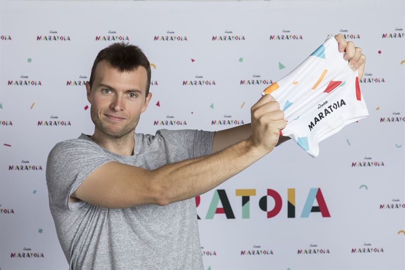 Aretxabaleta EiTB Maratoiko buffarekin (Argazkia: EITB)