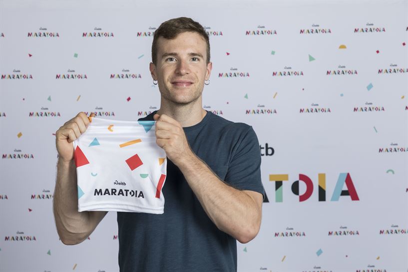 Artola EiTB Maratoiko buffarekin (Argazkia: EITB)