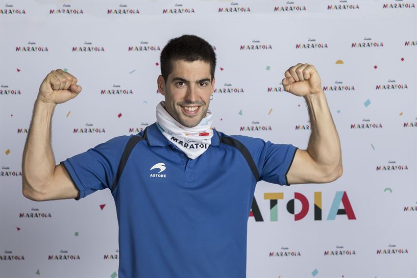 Larunbe EiTB Maratoiko buffarekin (Argazkia: EITB)