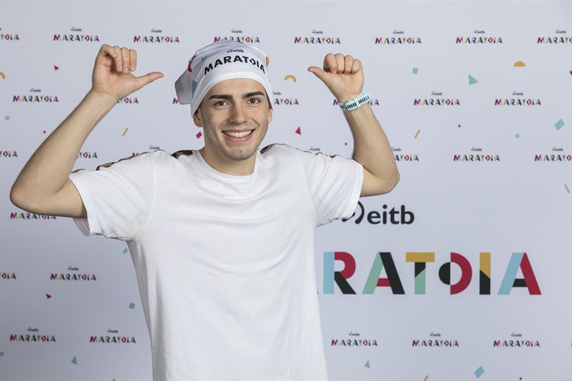 Salaverria EiTB Maratoiko buffarekin (Argazkia: EITB)