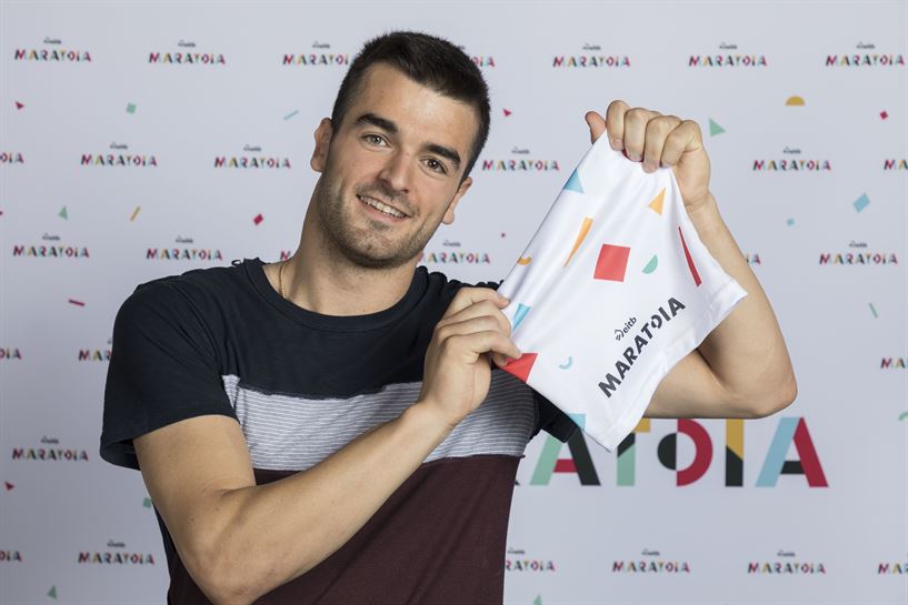 Bikuña EiTB Maratoiko buffarekin (Argazkia: EITB)