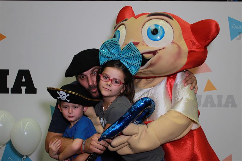 Gorritxo, HIRU3 Jaiko 'photocall'ean (Argazkia: EiTB)