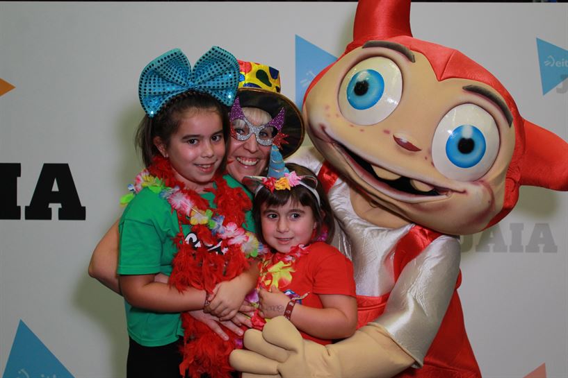 Gorritxo, HIRU3 Jaiko 'photocall'ean (Argazkia: EiTB)