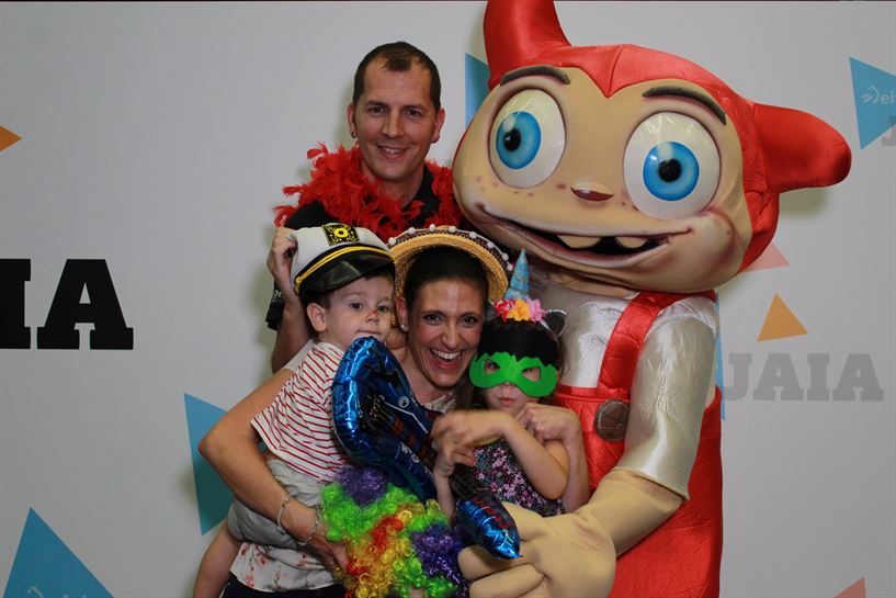 Gorritxo, HIRU3 Jaiko 'photocall'ean (Argazkia: EiTB)