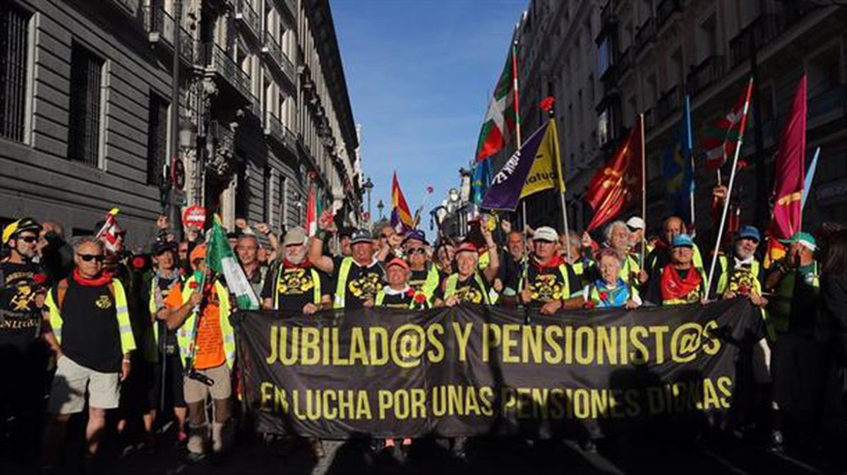 El grupo de pensionistas de Bizkaia a su llegada a Madrid.