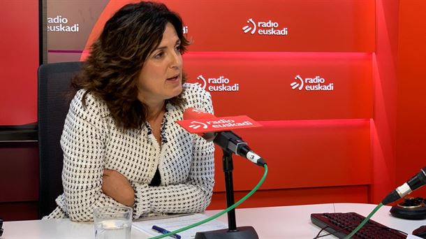 Beatriz Artolazabal explica qué ayudas se han creado desde el Gobierno vasco