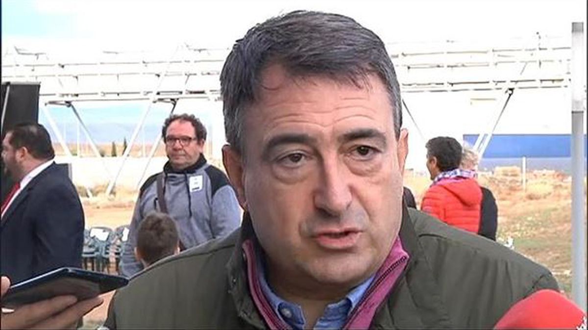 Aitor Esteban, candidato del PNV, en Tudela (Navarra). Imagen obtenida de un vídeo de EiTB.