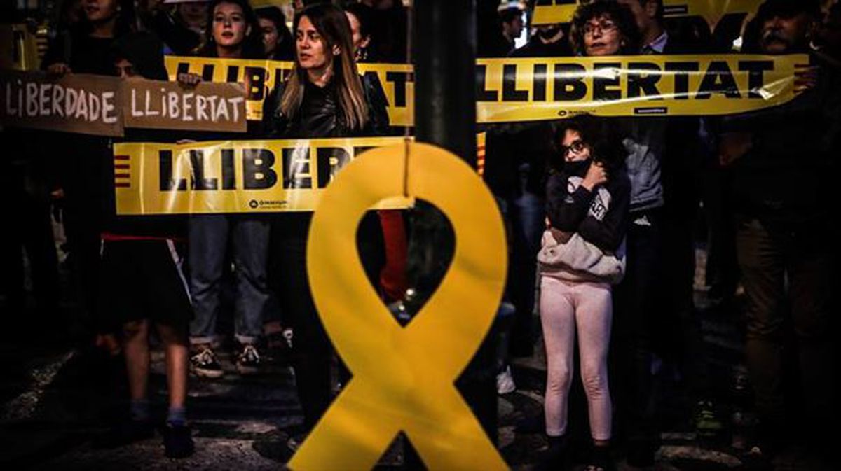 Una concentración en Cataluña para pedir la libertad de los condenados en el procés. 