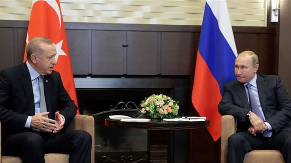 Putin (Rusia) y Erdogan (Turquía), reunidos en Sochi para abordar el conflicto en Siria. Foto: EFE