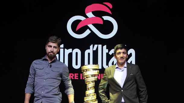 Peter Sagan y Richard Carapaz, durante la presentación del Giro 2020
