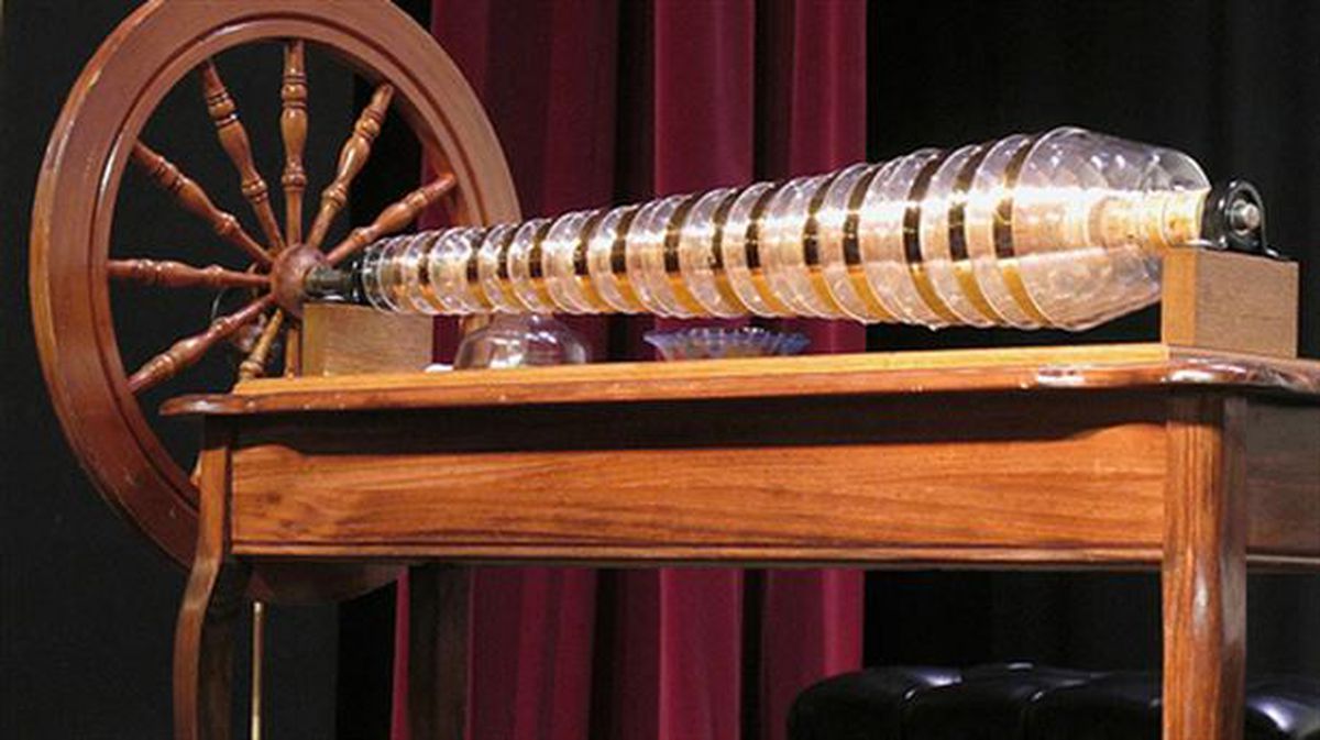  Armónica de cristal | Benjamín Franklin inventos