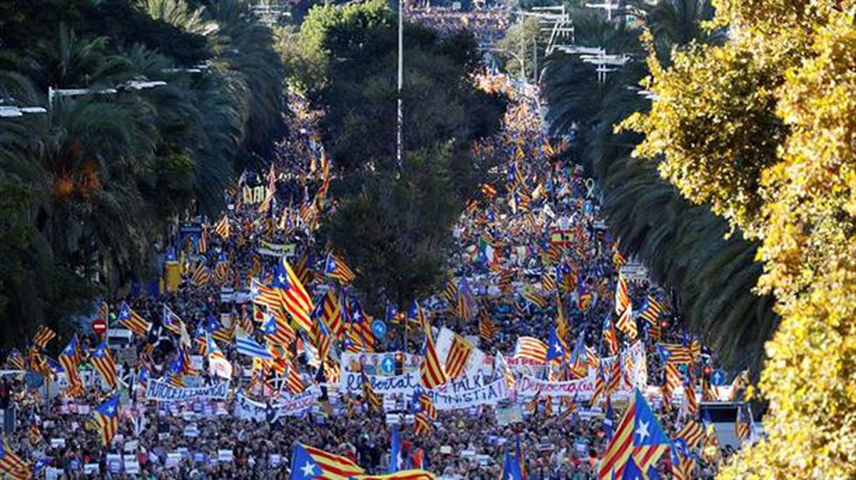 Miles de personas toman nuevamente las calles de Barcelona