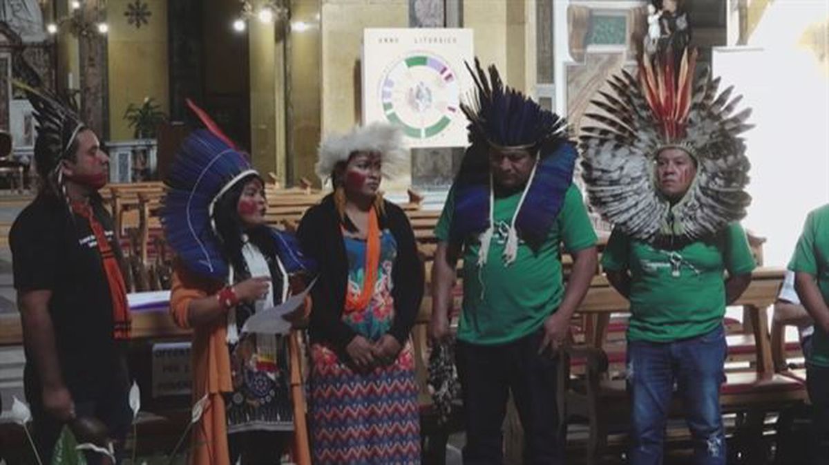Representantes de los indígens del Amazonas