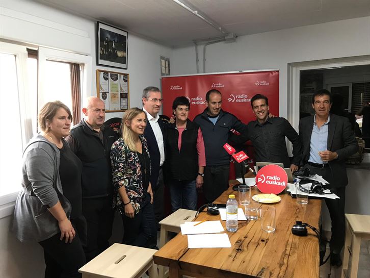 Itsaso Irazabal, Jesús Mari Ansola, Eva Silván, Markel Olano, do, Rosa Mari Salegi, Iñaki Ansola, Dani Álvarez y Juanjo Álvarez