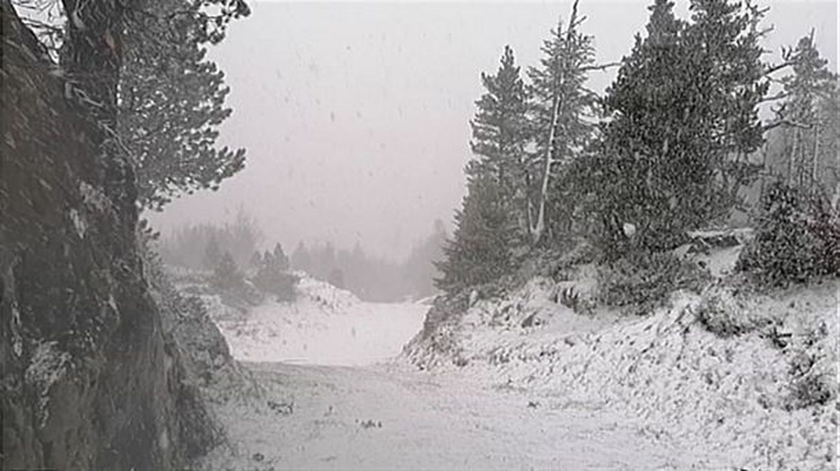 Las primeras nevadas llegan al Pirineo navarro