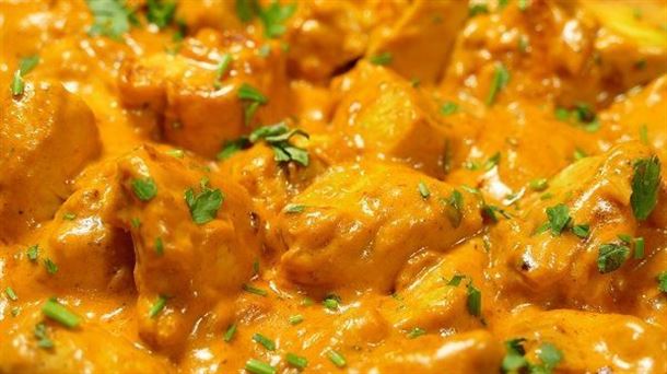 Aprendemos a preparar pollo al curry con nata