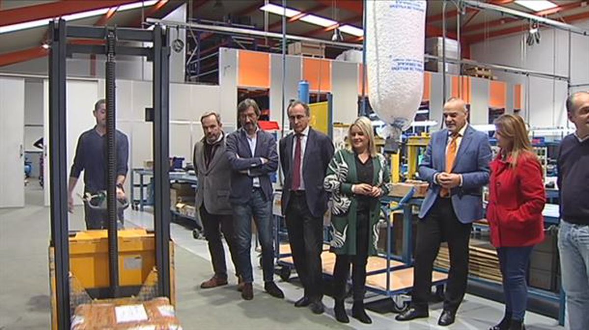 Dirigentes del PP vasco visitan una empresa