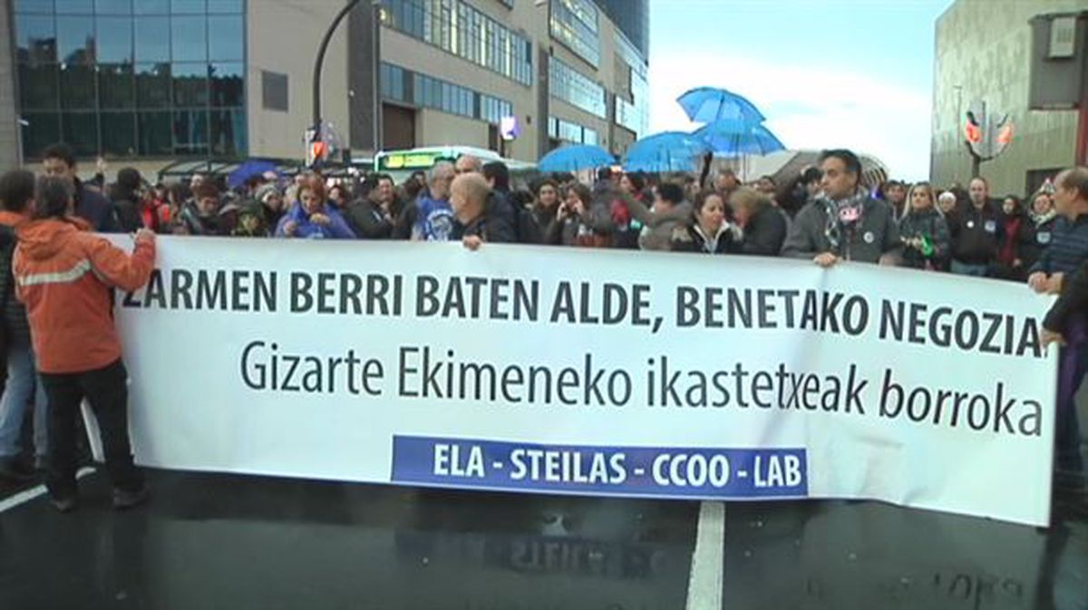 Manifestación en Bilbao de los trabajadores de la enseñanza concertada