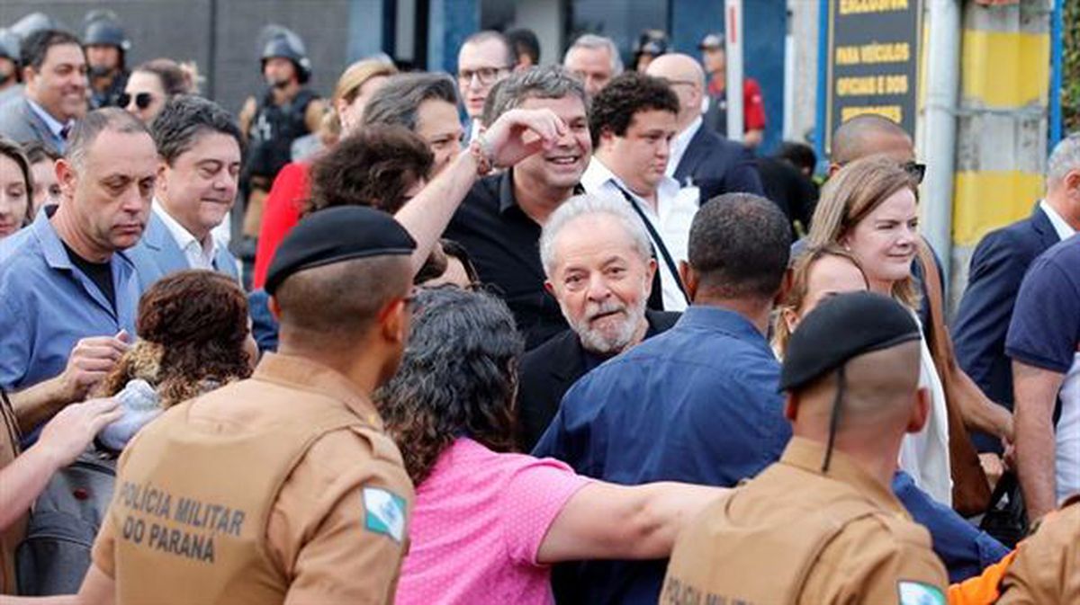 Lula da Silva, saliendo de prisión este viernes