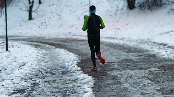 Running en pleno invierno. Foto: Pexels