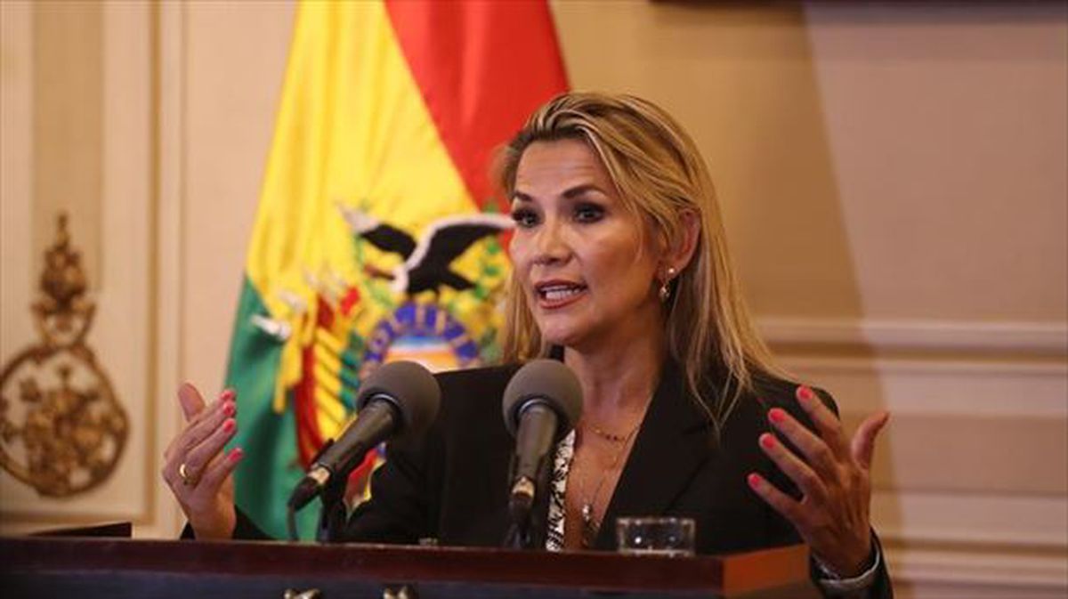 La autoproclamada presidenta de Bolivia, Jeanine Áñez. 