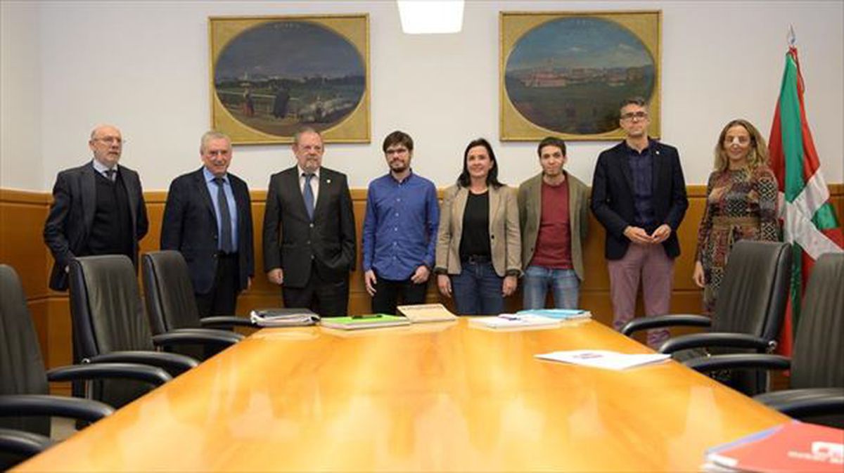 La primera reunión entre el Gobierno Vasco y Elkarrekin Podemos tuvo lugar el día 14. Foto: EFE. 