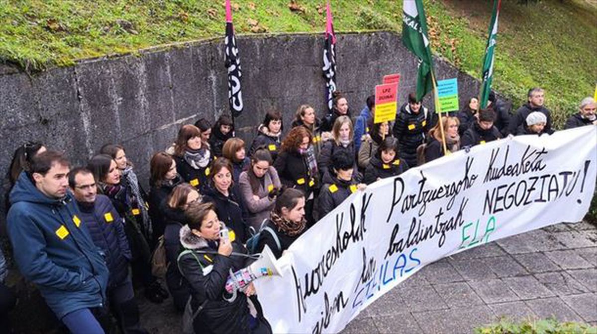 Protesta de los trabajadoras de las Haurreskolak.