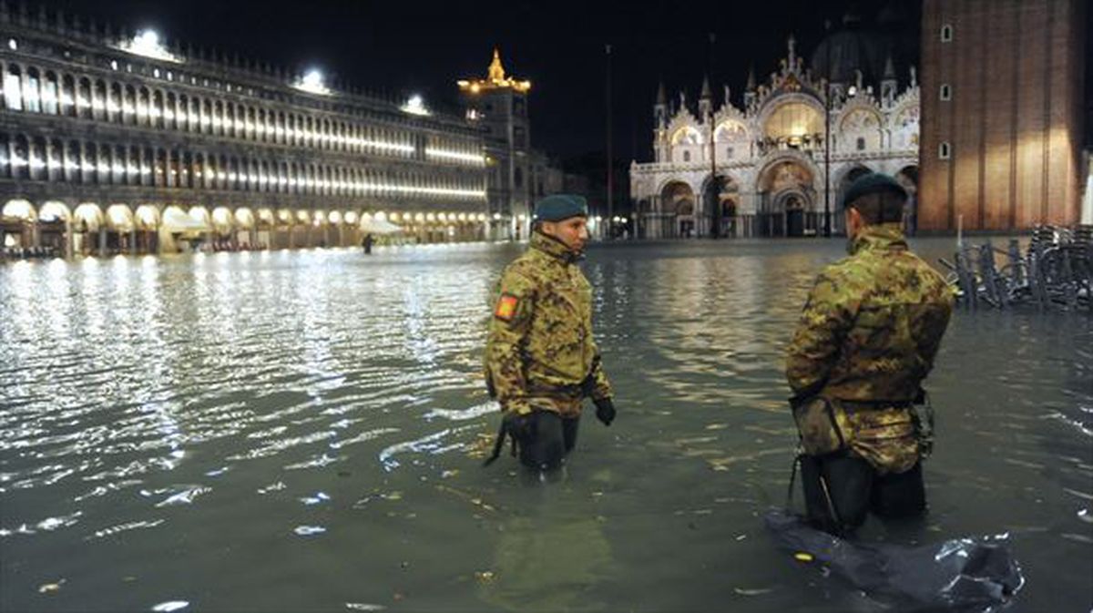 Imagen de la plaza San Marcos inundada. 