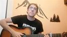 Iker Martín, de Barakaldo, se anima con una versión acústica de 'Lau Teilatu'