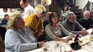 Pilar Bilbao y su cuadrilla nos envía su versión de 'Lau Teilatu'