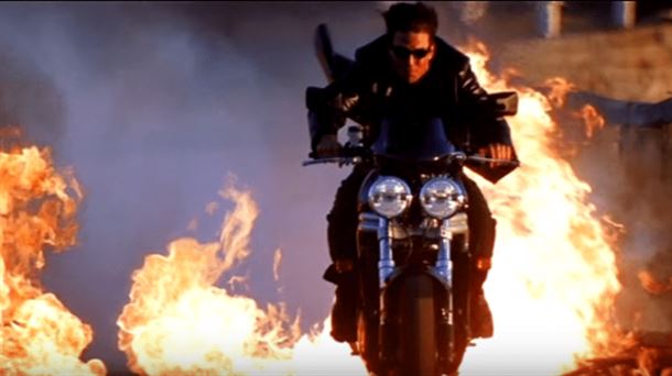 Tom Cruise 'Misión Imposible 2' filmaren fotograma batean