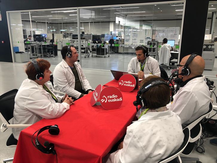 María Angeles Morales, Oscar, Dani Álvarez, Txema Franco, Belén Tapia