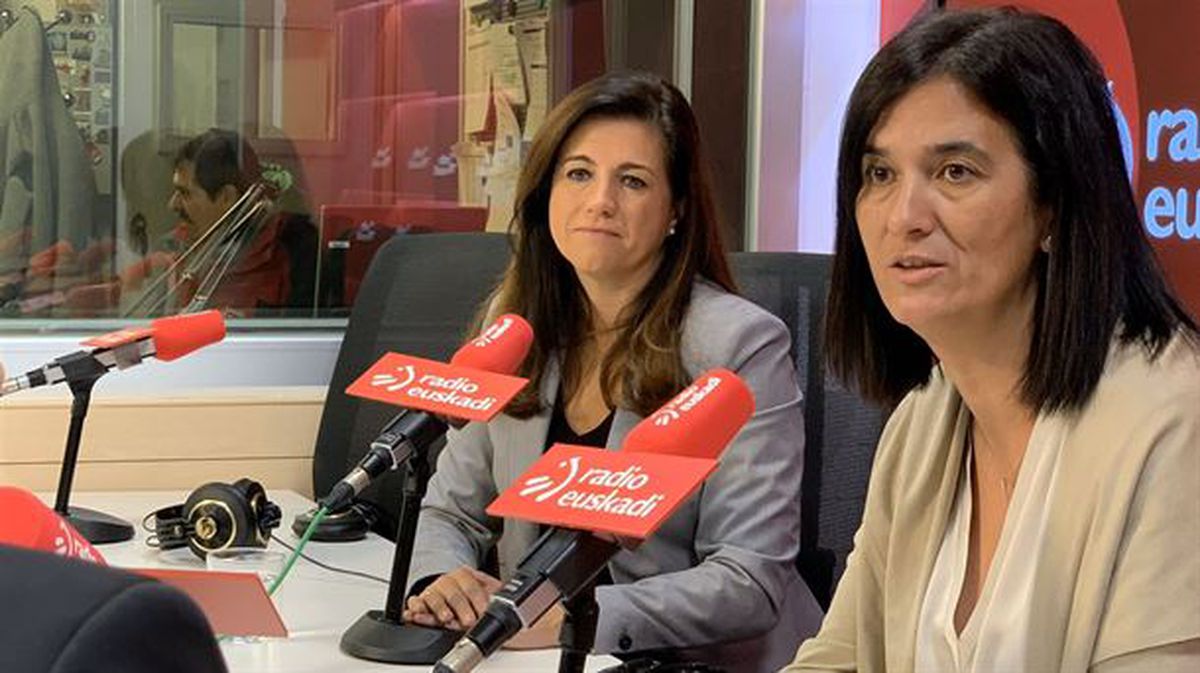 Las directoras de los aeropuertos de Bilbao y Vitoria, Cristina Etxeberria y Begoña Llarena