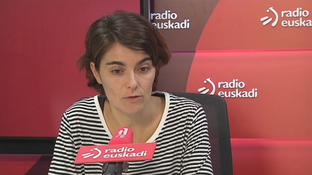 Rosa Martinez Radio Euskadin egindako elkarrizketa batean.