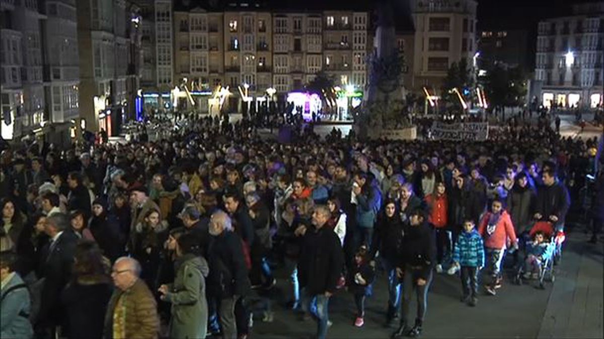 Vitoria-Gasteiz se manifiesta para denunciar la violencia machista