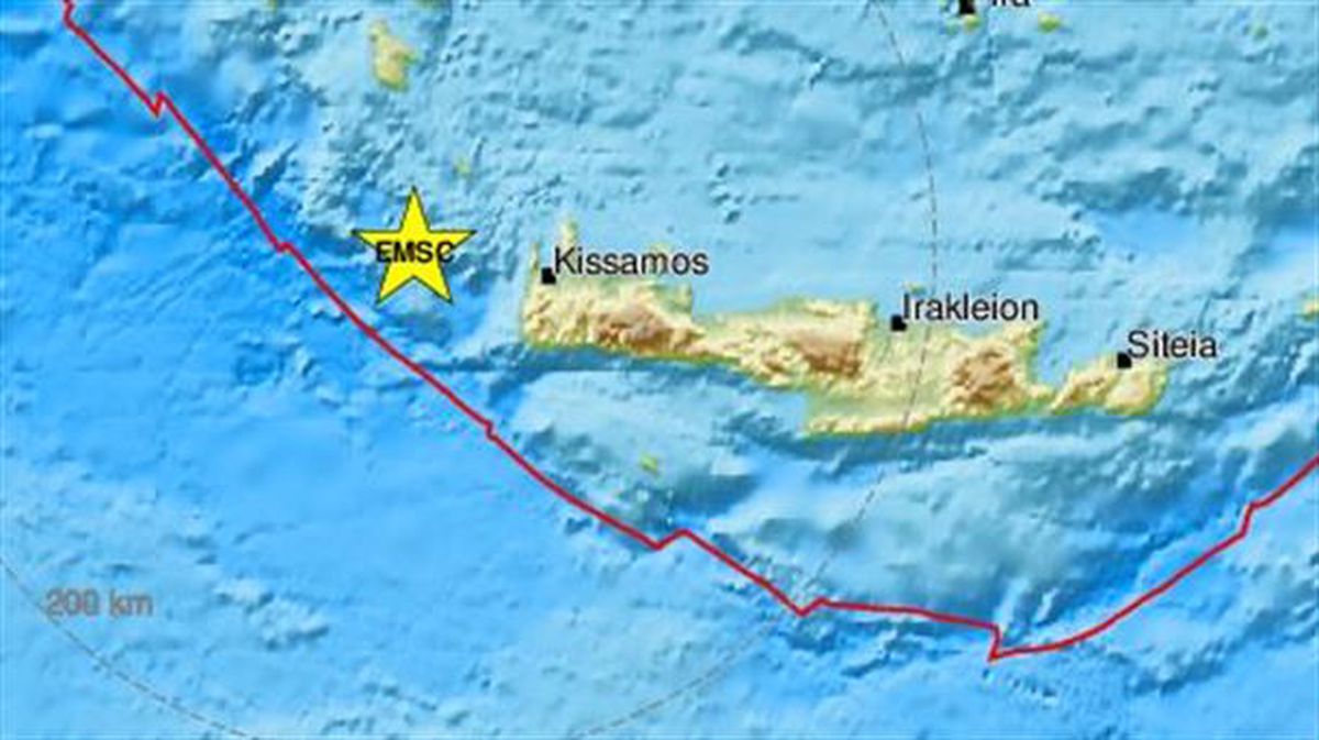 Mapa mundi bateko irudia Kreta uhartea ikus daitekeena