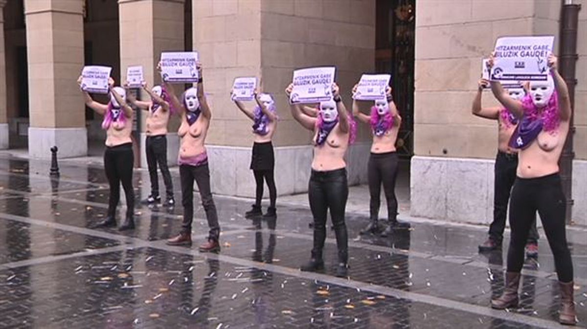 Protesta ante la Diputación de Gipuzkoa