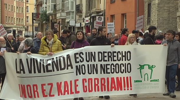 Protesta en torno a la vivienda en Vitoria-Gasteiz