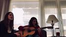 Oihane y Maialen López-Lasa cantan a dúo 'Lau Teilatu'