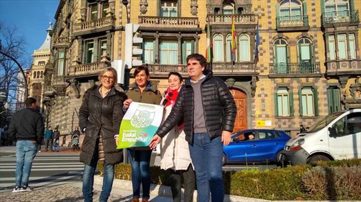EH Bildu presenta la manifestación del 6 diciembre en Bilbao
