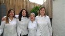 Izaskun junto a sus compañeras nos manda su versión de 'Lau Teilatu'