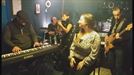 Papillon musika taldearen 'Lau Teilatu'ren bertsioa