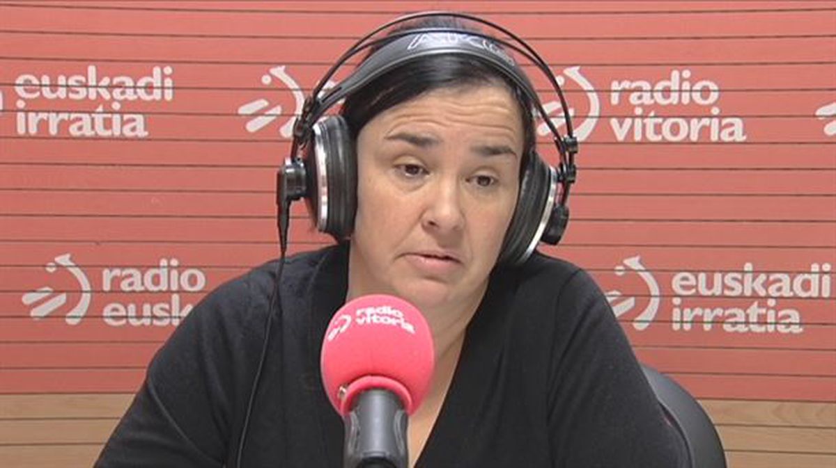 La parlamentaria de Elkarrekin Podemos Cristina Macazaga. Imagen: Radio Euskadi