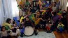 Las familias de Musika Sehaskatik interpretan esta versión de 'Lau Teilatu'