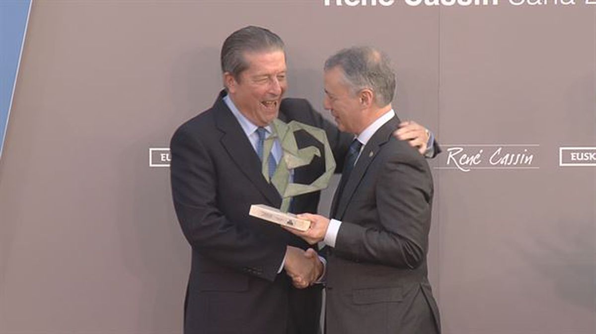 Federico Mayor Zaragoza recibe el premio René Cassin