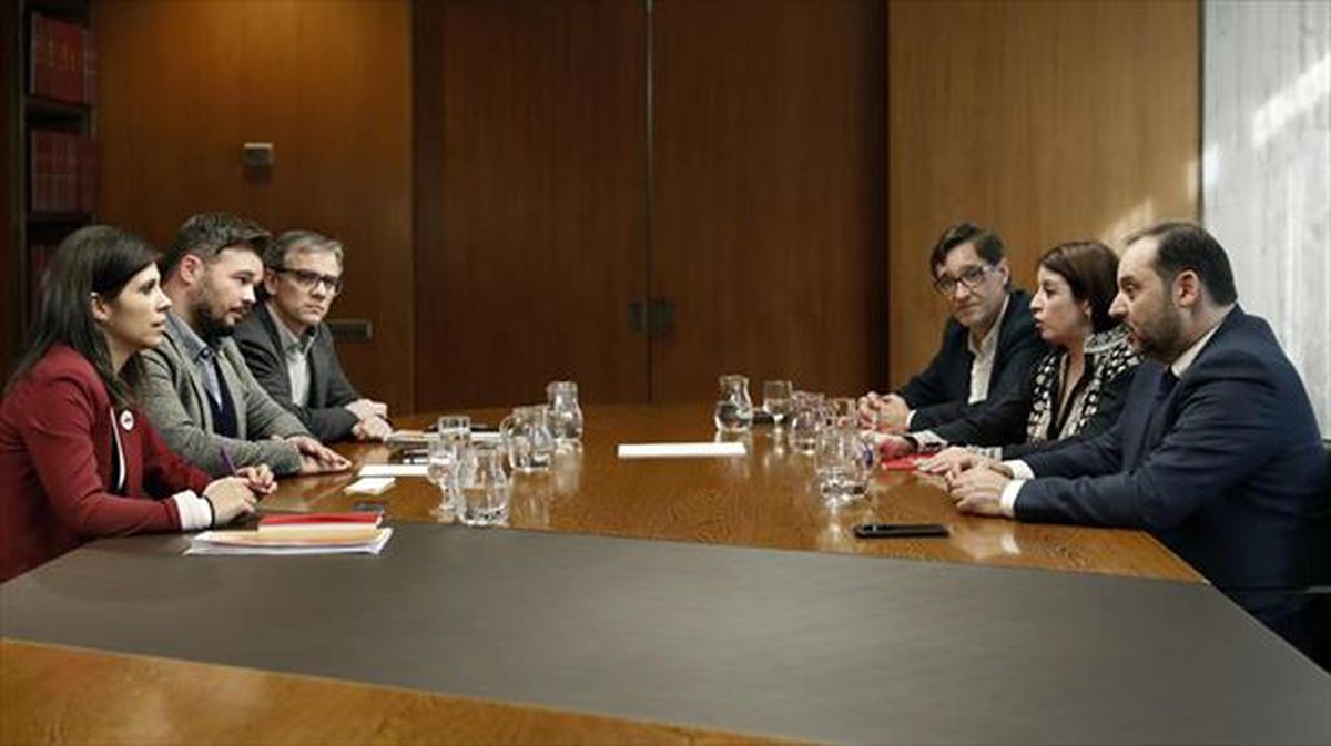 Reunión de ERC y PSOE. Foto: Efe