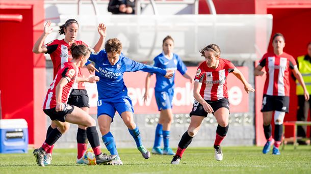 Athletic-Sevilla emakumezkoen futboleko partida baten irudia